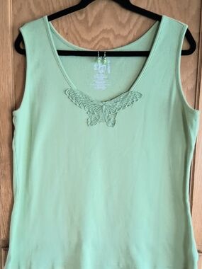 Butterfly Embroidered Ribbed Tank Top w/New Handmade Earrings - Size 22/24
